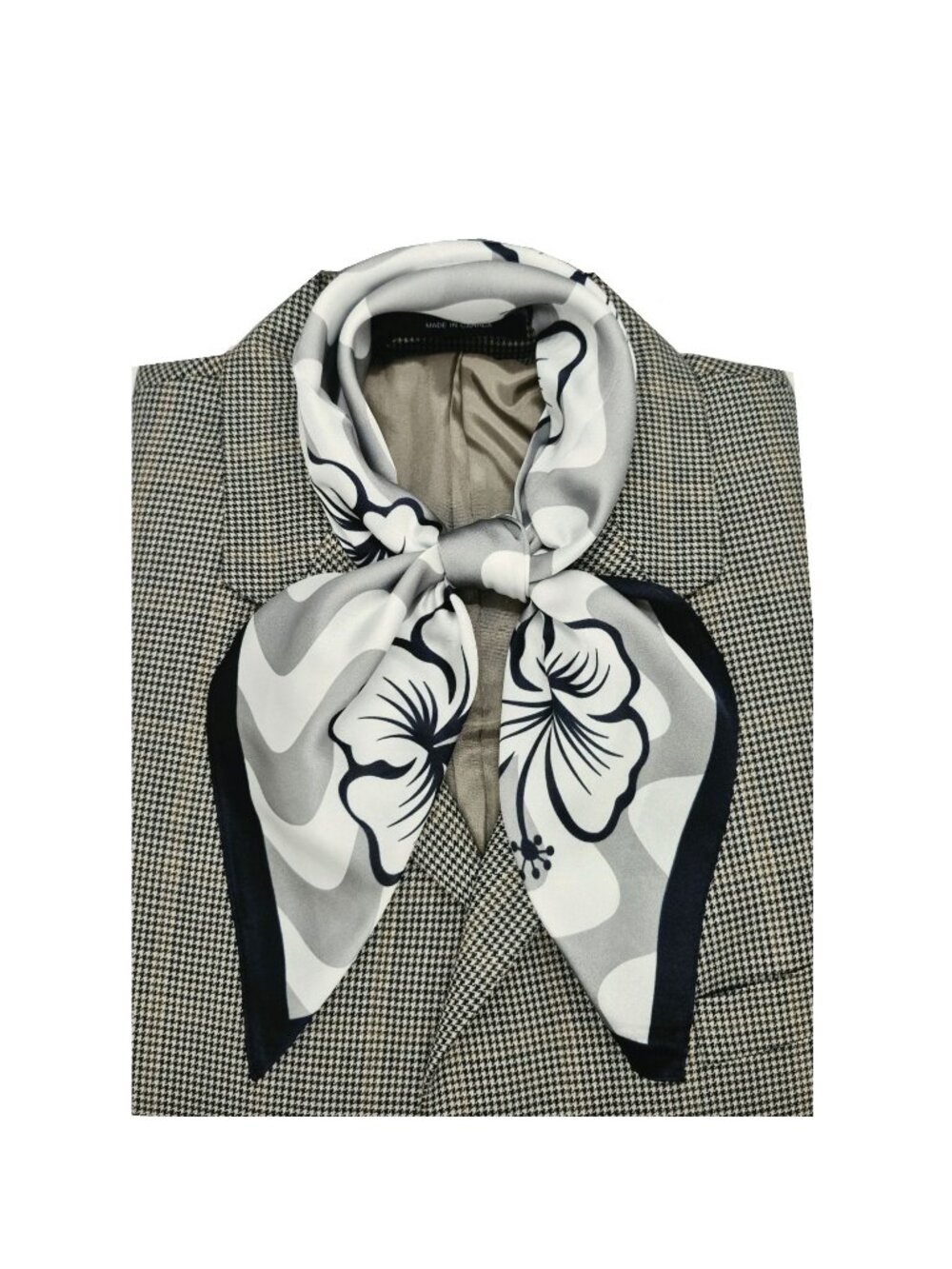 ⭐Silky Scarf Women’s Gray White Black Hibiscus Floral Wave Print Square Bandana